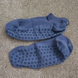 Lululemon Find Your Balance Grip Tab Socks, Medium, Blue